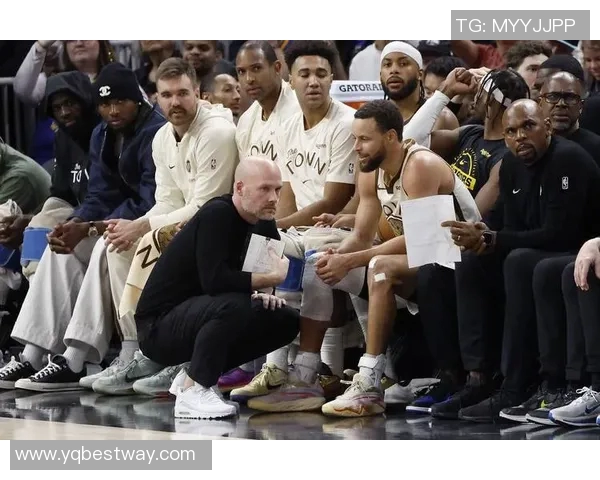 勇士主帅斯蒂芬·柯尔确认库里将在下周复出参加比赛